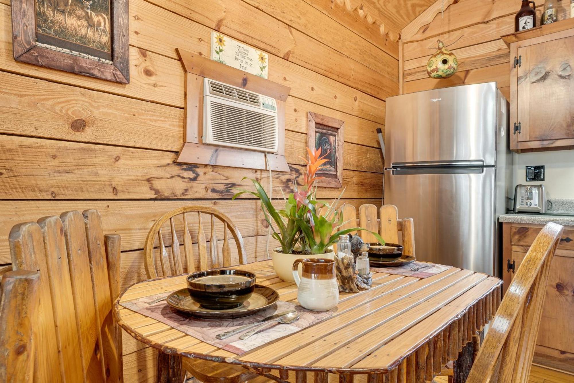 Villa Secluded Family Retreat In Dahlonega With Hot Tub! Extérieur photo